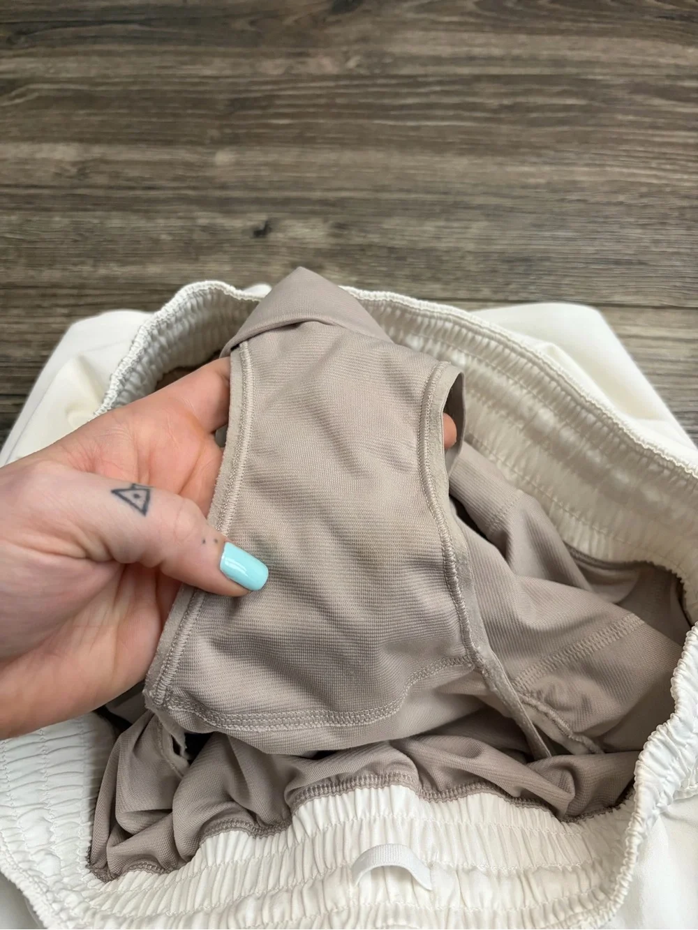 Lululemon Shake It Out High-Rise Running Short 2.5